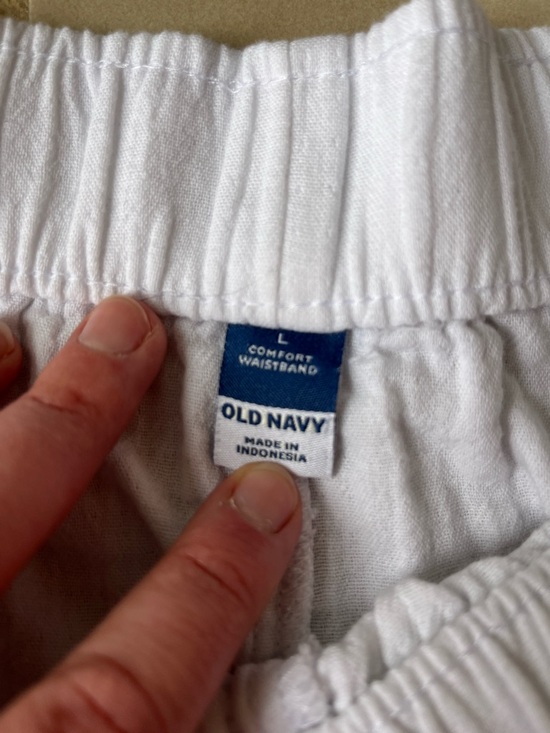 Old Navy White 100% Cotton Women's Elastic Waist Casual Shorts - Picture 5 of 8